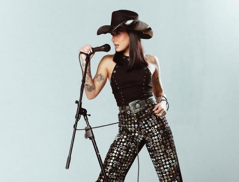 Ana Castela faz mistério sobre futuro: Vem aí a boiadeira...